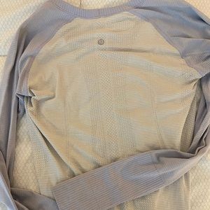 Lululemon long sleeve shirt size 8. Blue, white, periwinkle